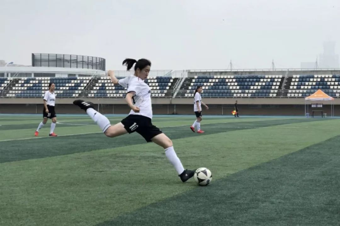  诺丁汉森林铁桶阵成功守住平局积分