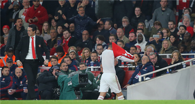  狼队客场战平阿森纳，洛佩特吉坚持防守反击