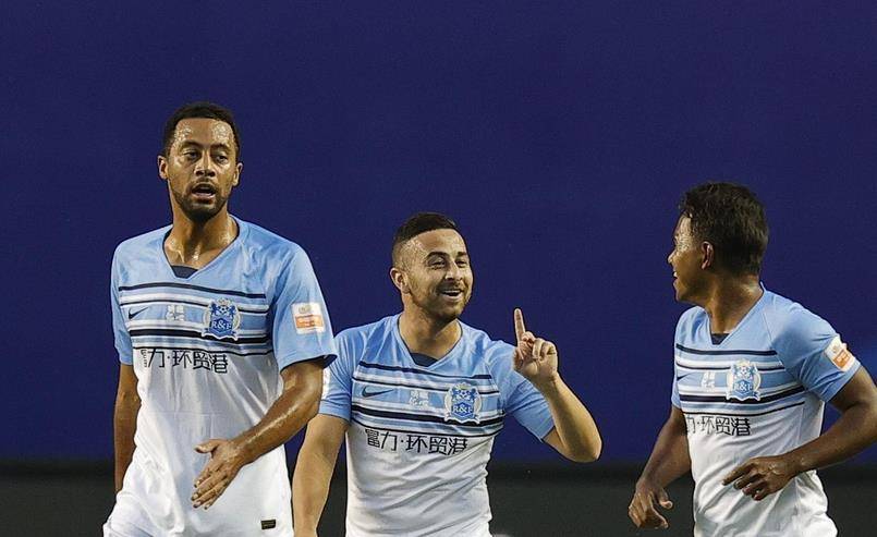  门兴格拉德巴赫边锋突破如入无人之境独造三球